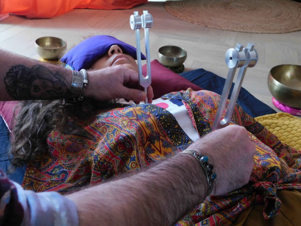 sonothérapie, soin aux diapasons